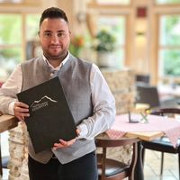 Ozan Kaya ist neuer stellvertretender Restaurantleiter für die beiden Restaurants im Hotel Zugspitze
