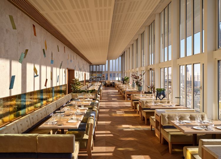 Das Occhio d‘Oro hat im siebten Stock des Flemings Selection Hotel Frankfurt-City eröffnet und zelebriert die italienische Regionalküche, sowie Neuinterpretationen klassischer toskanisch-florentinischer Speisen 