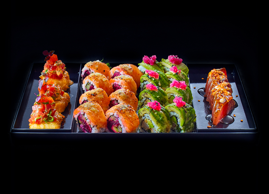 Die Sushi-Boxen von GO by Steffen Henssler beinhalten Köstlichkeiten wie Crispy Tuna Tatar, Hellboy Roll und Avocado Sashimi Ceviche