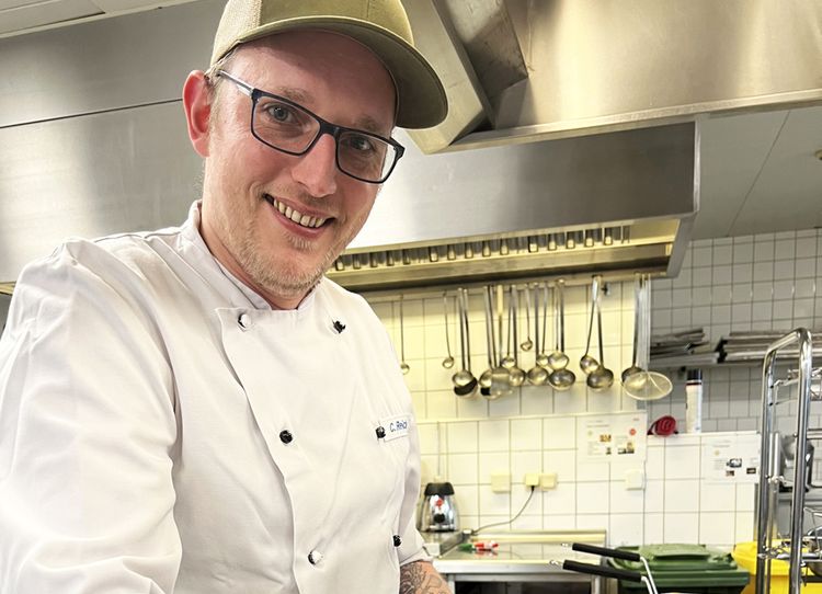 Er ist der neue Küchenchef im Mercure Parkhotel Krefelder Hof: Christian Reich